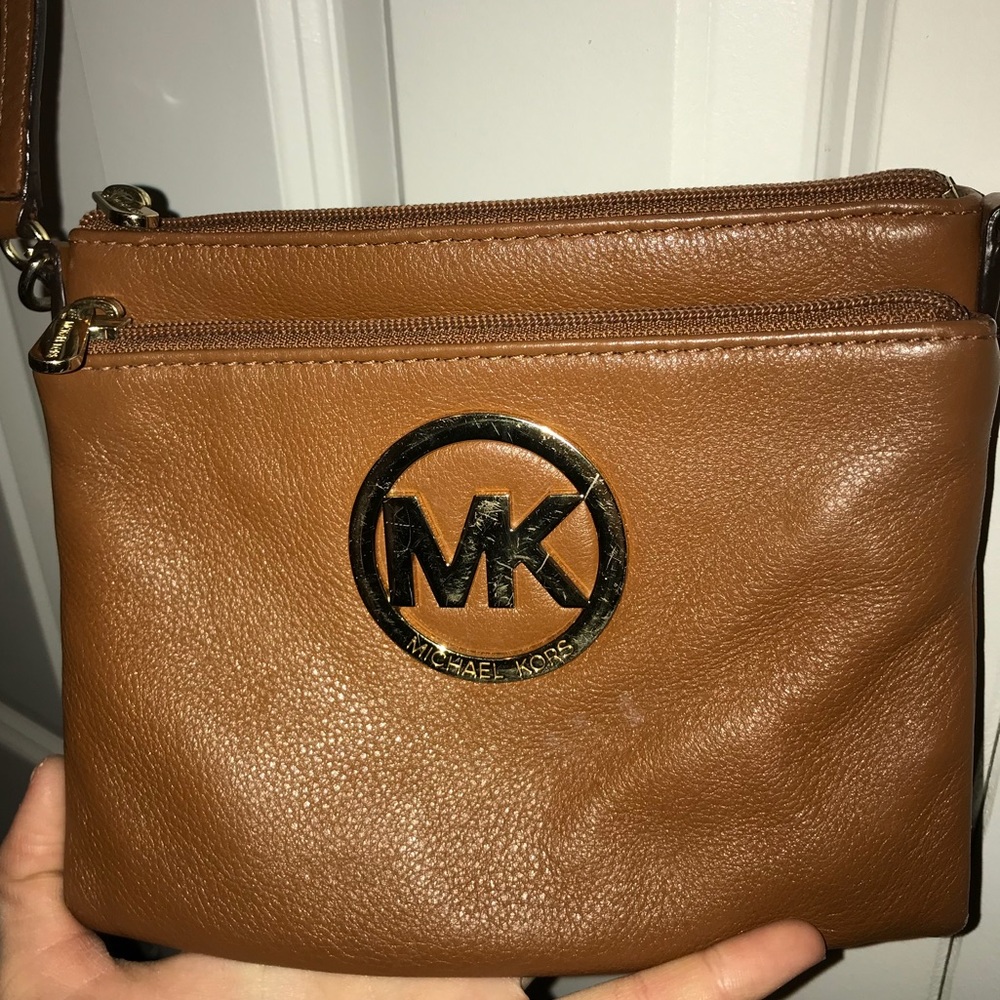 Michael Kors crossbody purse in Camel Brown